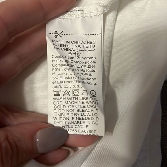 Two Women’s Tops - SHEIN - Picture 7 of 11